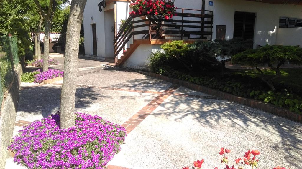 Fiori Apartment Umag Exterior photo